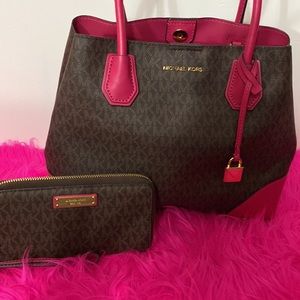 Michael Kors Mercer Corner Kors Studio medium Center Zip Tote